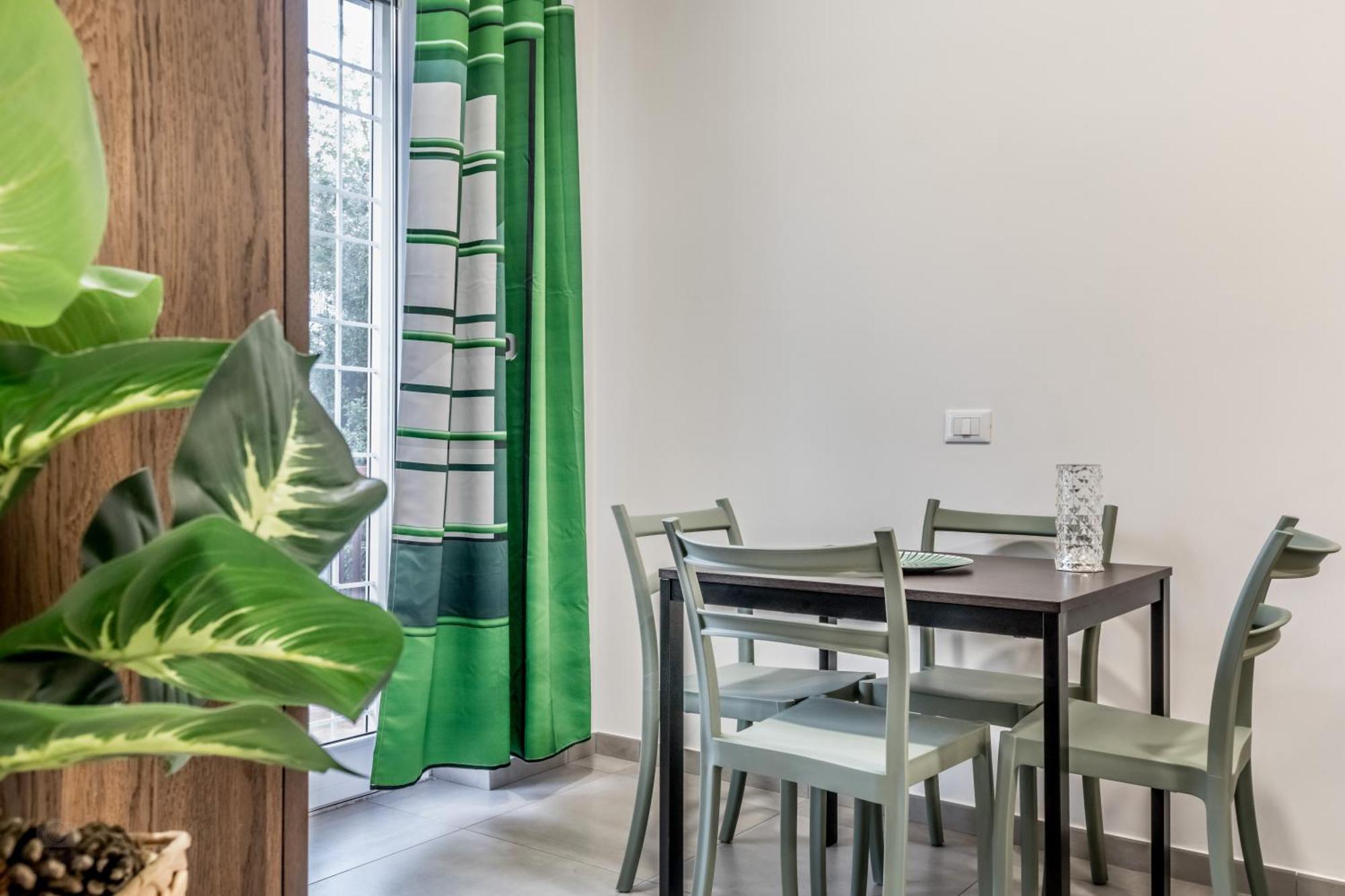 White Living R-Home Rome Exterior photo